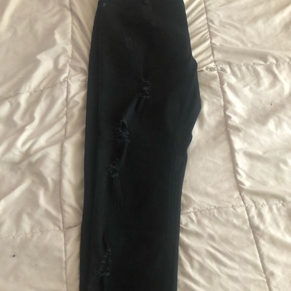 Men’s Black Ripped Jeans - Picture 4 of 5